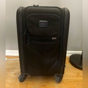 Tumi Alpha International Expandable 4 Wheeled Carry-On